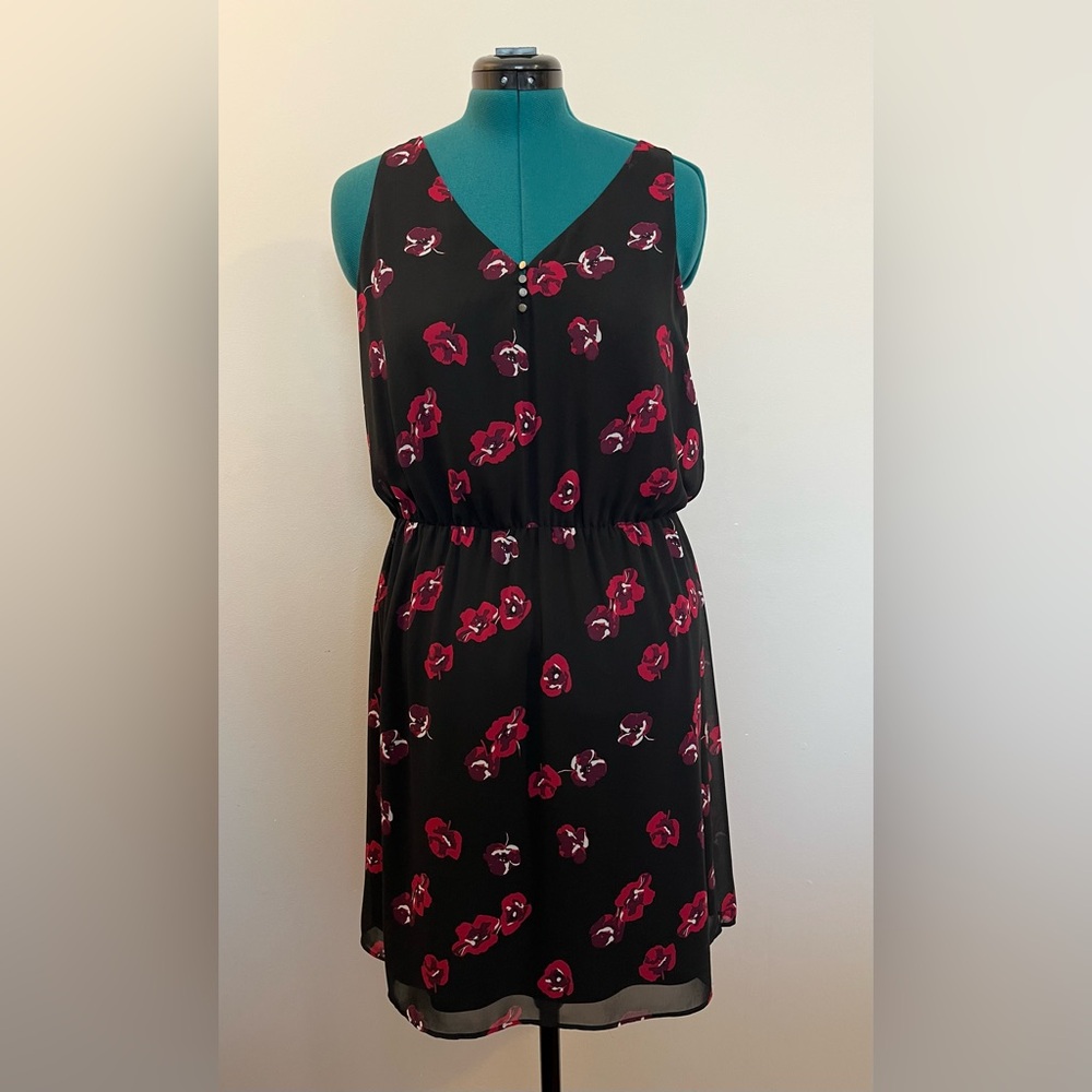 👗 Reitmans Black Sleeveless V-Neck Sundress